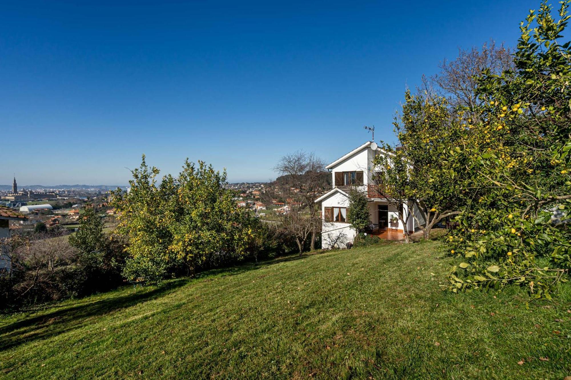 El Mirador De Gijon Holiday home Cabuenes